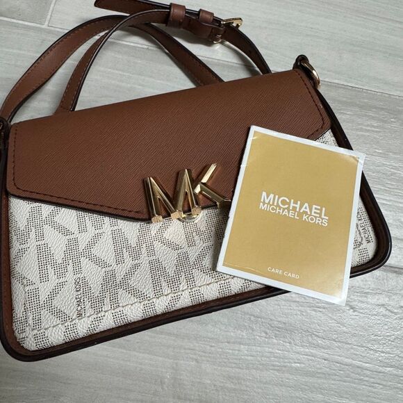 Michael Michael Kors Sylvia Small Signature Logo Crossbody Bag - Picture 11 of 11